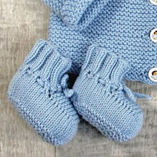 X-Babyschuhe stricken