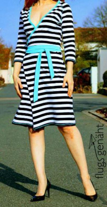 Ebook/Nähanleitung Basic Raglan Wickelkleid/-Shirt Damen Gr. 32-48 image number 6