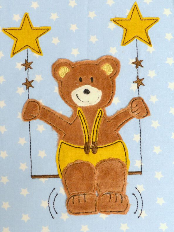 Stickdatei Bär auf der Schaukel doodle verschiedene Größen image number 3