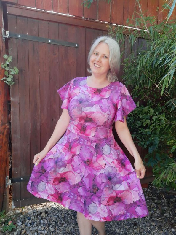 Schnittmuster Kleid „Sommerbrise" von Graustufen-Stoffe image number 6
