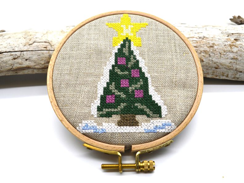 Stickdatei Weihnachtsbaum Kreuzstich Winter image number 2