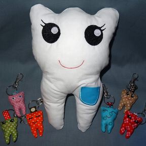 Zahn Kissen und Anhänger ITH Stickdatei