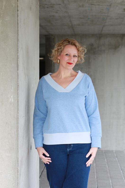 Polly- Pullover mit V-Ausschnitt  image number 9