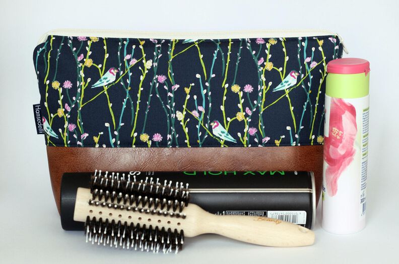 Kosmetiktasche und Kulturbeutel Doppel-Ebook image number 3