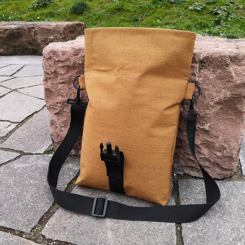 Ebook Sportliche Rolltop Tasche Paulina image number 4