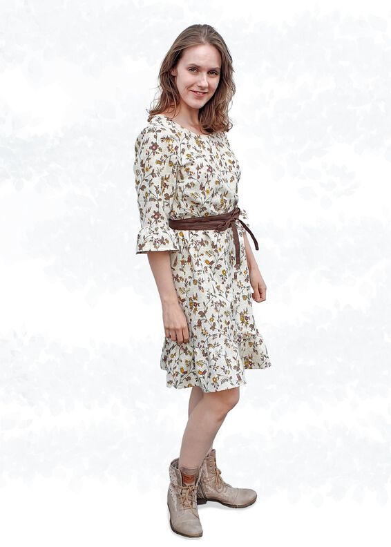 Sarah – weites Kleid mit Rüschen und Gürtel BU 80-116, A4+A0 image number 3