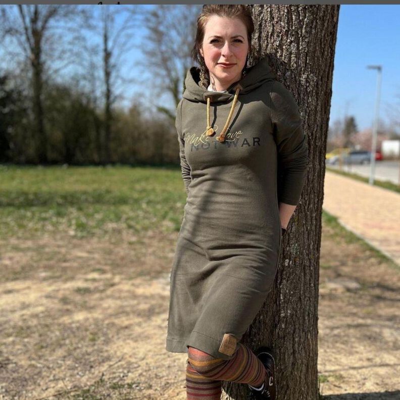 Kleid Vicky Gr. 34-54 Schnittmuster Sweatkleid | Beamerdatei image number 9
