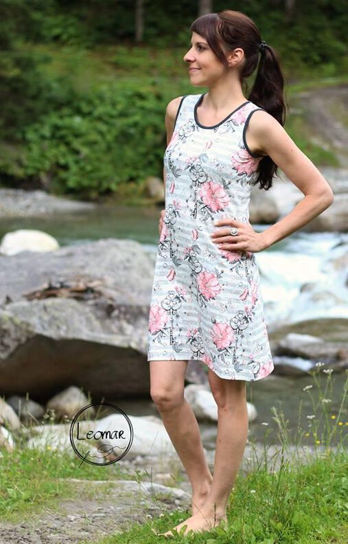 J-Dance Woman 32-50 image number 2