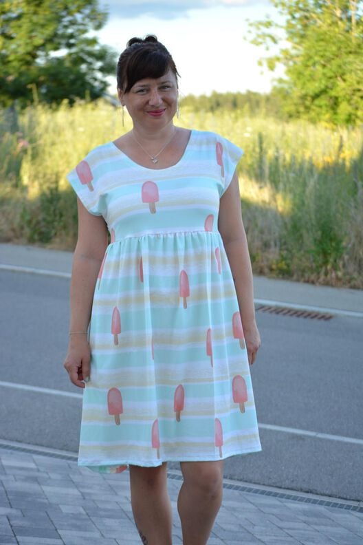 Jerseykleid mit Halsausschnittvarianten SERRA (34-60) image number 3