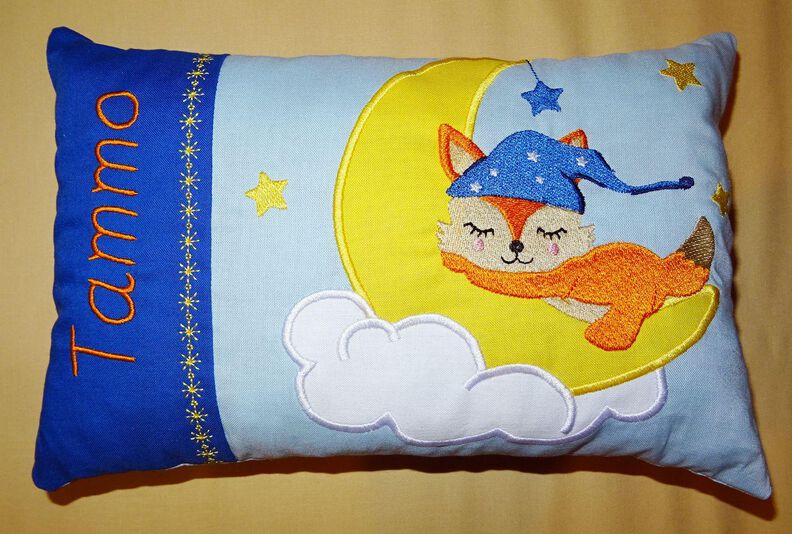 Stickdatei - Fuchs auf dem Mond Kissen und Lätzchen SET ITH image number 4