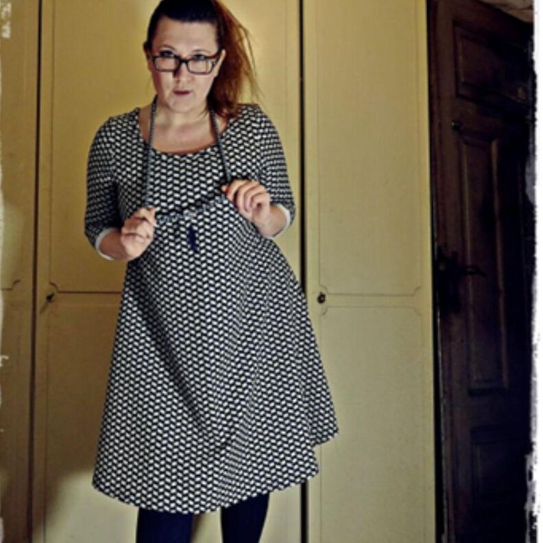 Kleid Lucy Gr. 34-54 Schnittmuster A-Linie image number 4