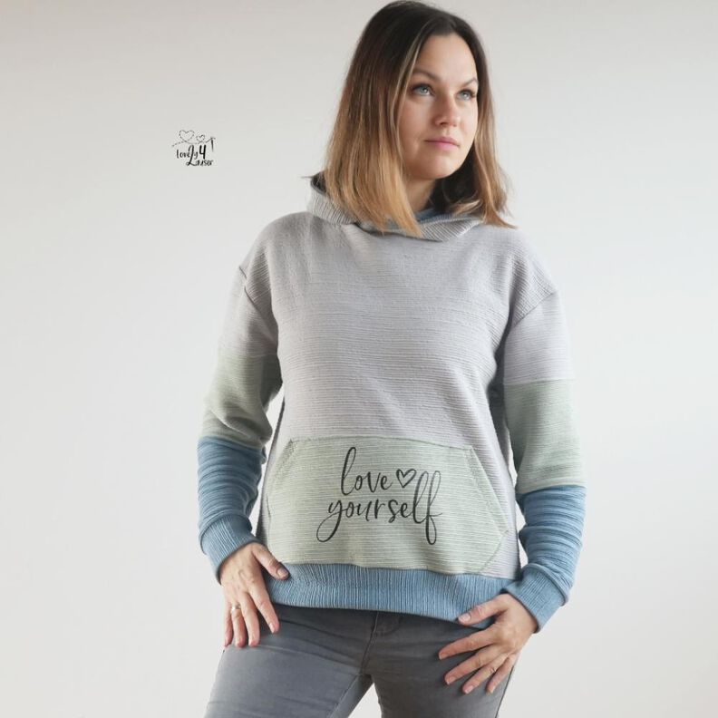 Kuschelhoodie Mia 34-48 inkl.A4, A0, Beamerdatei mit Ebenen image number 1