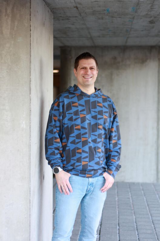 Ebook Männer Comfort Hoodie  image number 4