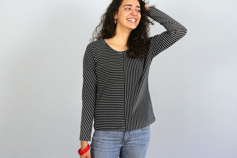 FRAU JETTE - Fledermausshirt mit Musterwechsel XS-L image number 2
