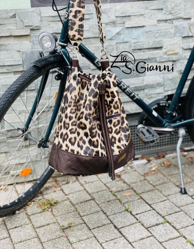 Bucket Bag/Shopper Laetizia image number 7