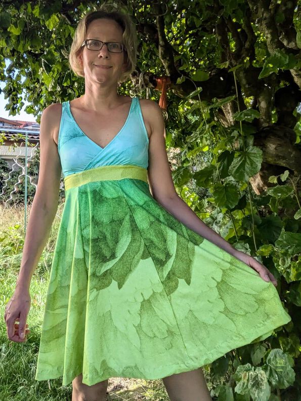 "Lovely Dresses" Kleid o. Shirt o. CroppTop 30-48  image number 6