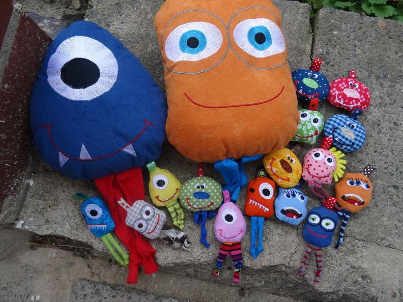 Monster ITH Anh&auml;nger Kissen Stickdatei von 6cm bis 18cm image number 4