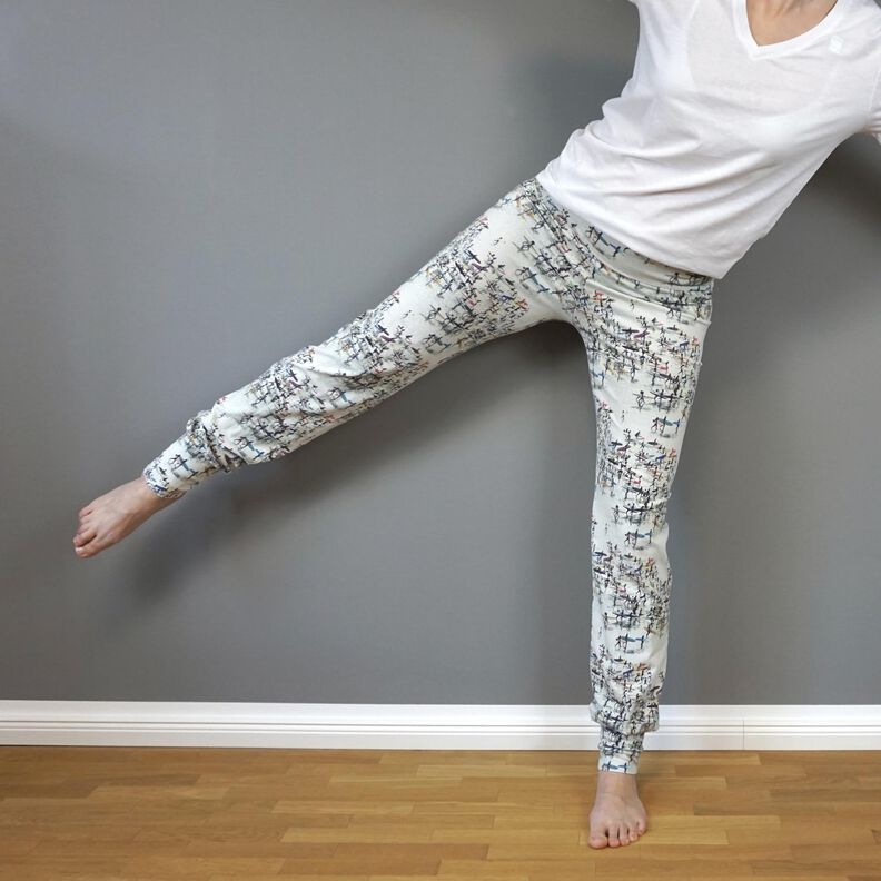 Freizeithose & Yogahose | 3 Varianten | A4, A0, Beamer image number 6
