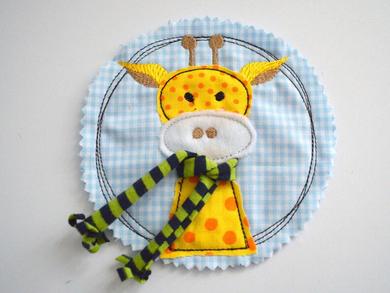 Stickdatei Giraffe doodle 4er SET 10x10cm image number 1
