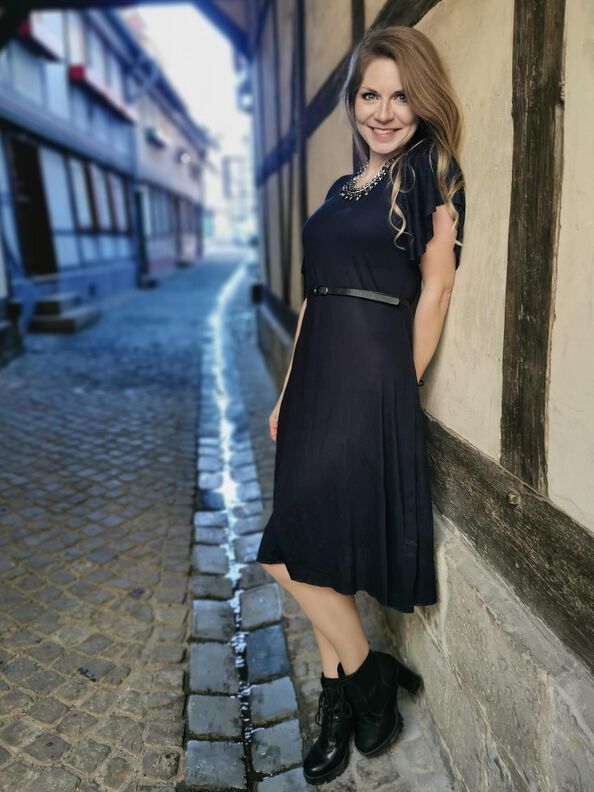 Kleid Lara GR. 34 BIS 46 mit Beamerdatei image number 9
