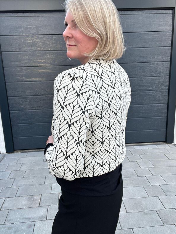 Schnittmuster kurzer Jersey Blazer LILIA (34-58) image number 3