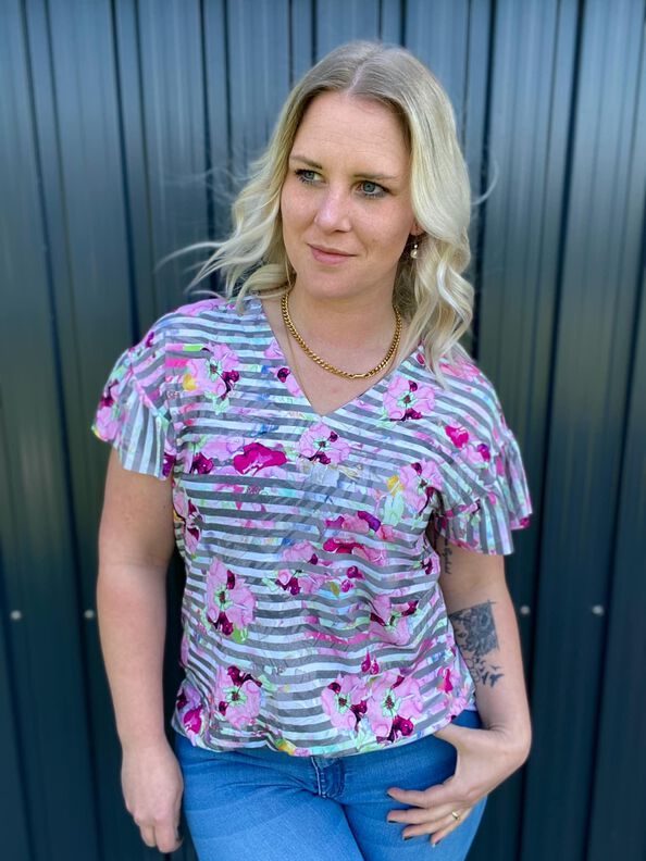 V-Shirt Chloe / Shirt mit Rüsche und V-Ausschnitt 34-50 image number 9