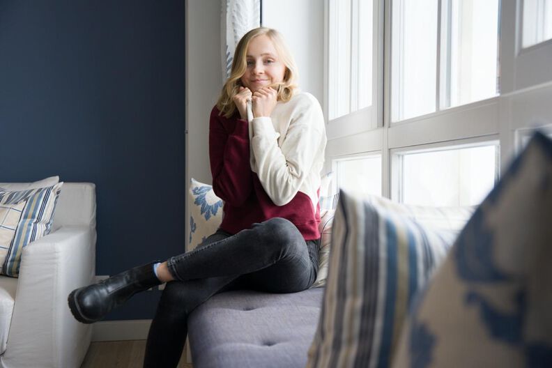 Welliger Color Block Pullover mit Rundhals KLARA image number 3
