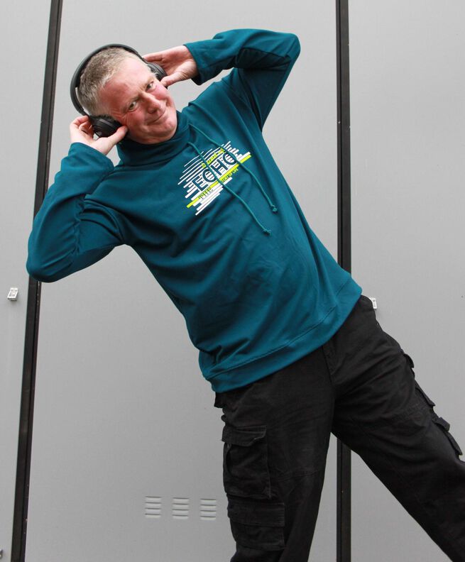 *Cool King* Hoodie, Shirt, T-Shirt, runder Saum image number 9