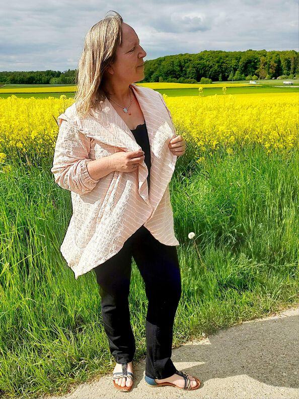 Cardigan Jessi Gr. 32-48 beamerfähig image number 3