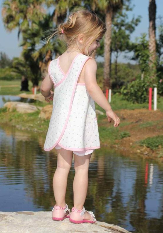 Kleid, Tunika "Betty", Schnitt & Nähanleitung Gr. 62-104 image number 1