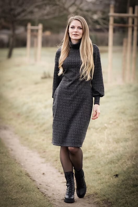 TURTLENECK SWEATER & DRESS 32-54 image number 9