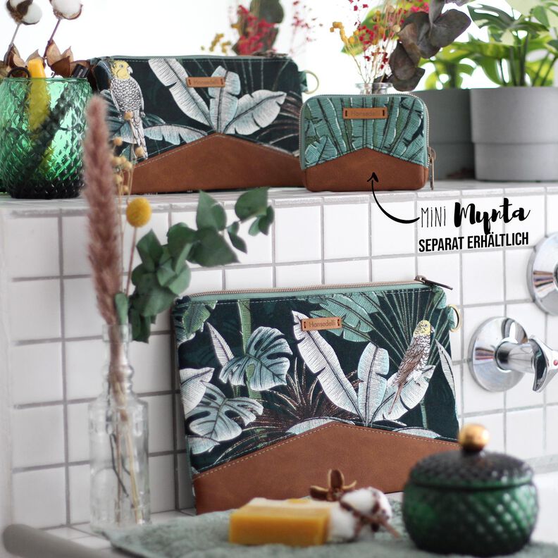 VARI - Clutch & Pouch image number 4