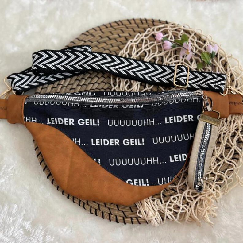 Bauchtasche Broom image number 1