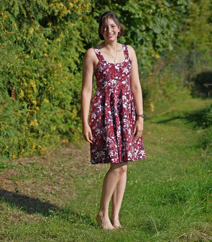 Kleid Laura Trägerkleid mit Tellerrock nähen Gr. 32-48 image number 6
