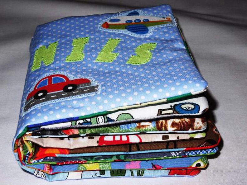 Babybuch mit Name nähen Anleitung image number 1