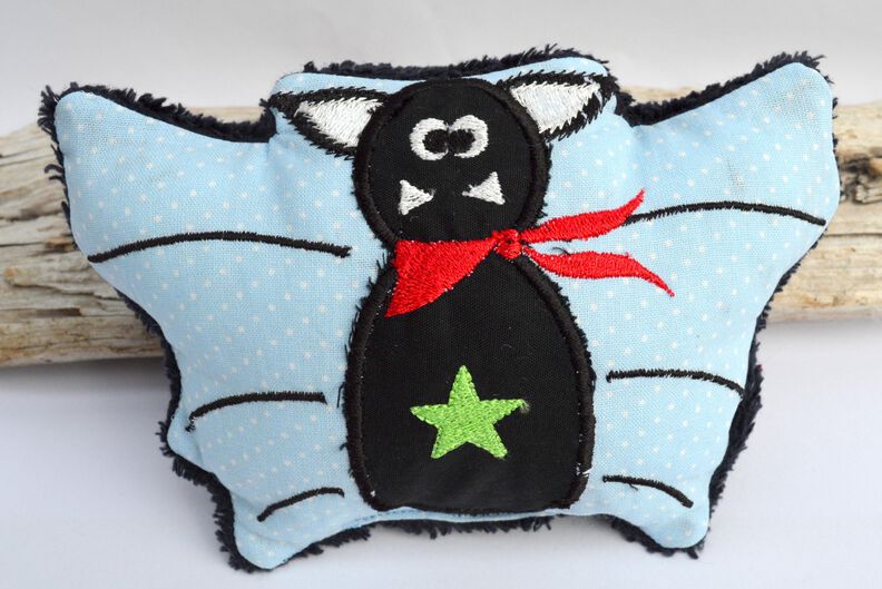ITH Stickdatei Fledermaus für den 13x18cm Rahmen image number 1