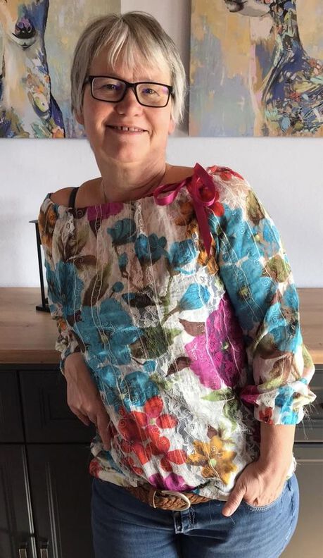 Bluse, Tunika, Kleid (36-54) SUPERBIA Schnittmuster image number 2