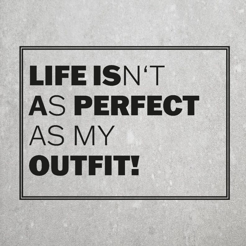 Plott #22 | Live is a perfect Outfit image number 1