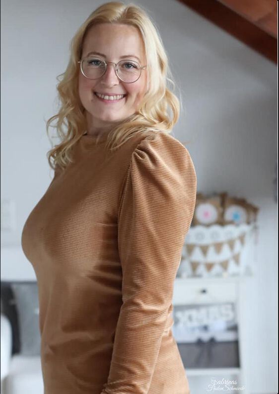 Björk Pullover mit Puffärmeln Gr. 34 -50 image number 2