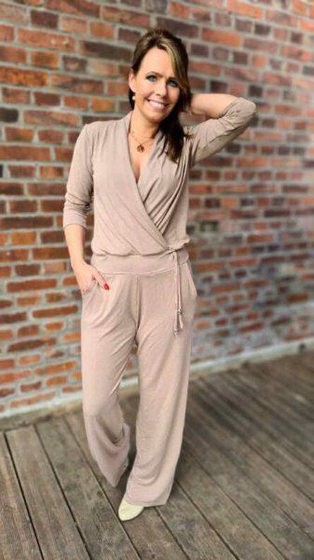 Jumpsuit "HAZEL" Nähanleitung und Schnitt Gr. 158 - 46 image number 4