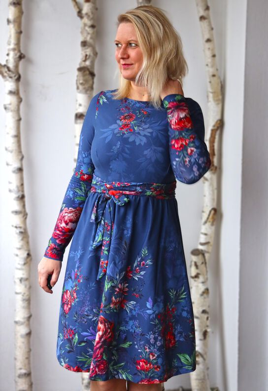 Kleid - *Pretty MEE* - Damen - Gr.32-56 - A4+A0+Beamer image number 5