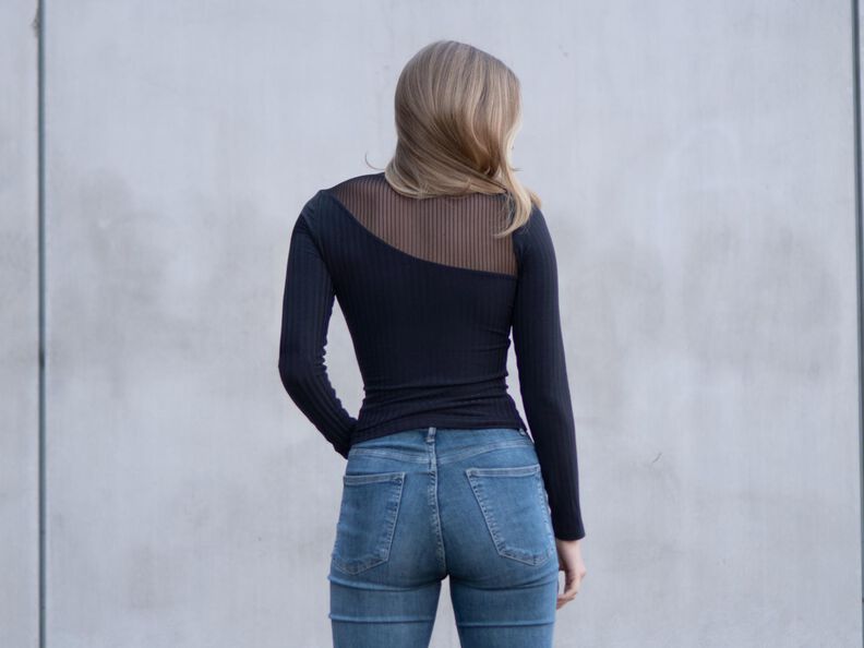 Elegantes Asymmetrisches Langarmshirt - ANOUK image number 11