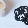 Adventskalenderzahlen für Stanzer »BlackDots« – Printable thumbnail number 1