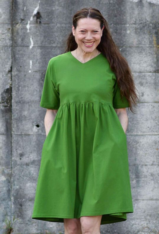 Jerseykleid mit Halsausschnittvarianten SERRA (34-60) image number 10