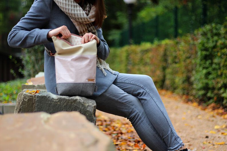 FoldOver 2.0 Tasche in 3 Größen mit Rucksackfunktion image number 4