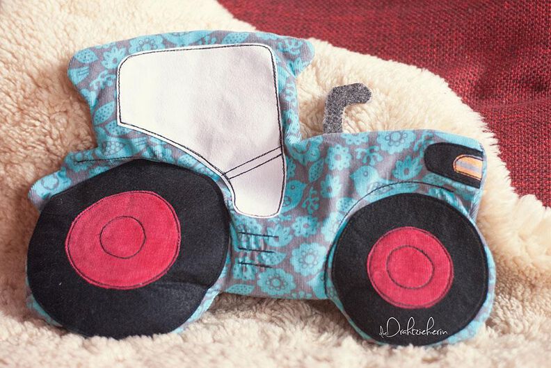 Traktor-Kuschelkissen (Nähanleitung und Schnittmuster) image number 3