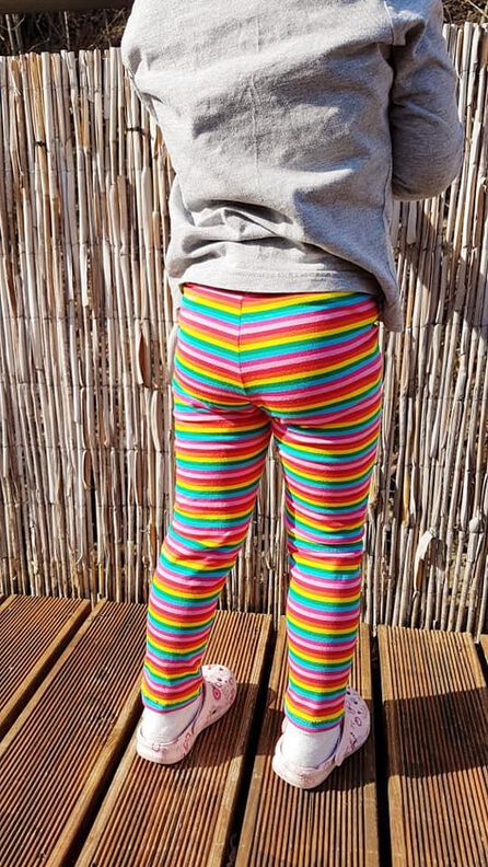 KINDER LEGGINGS LEGGINS MIT ROCK Gr. 56-146 image number 3
