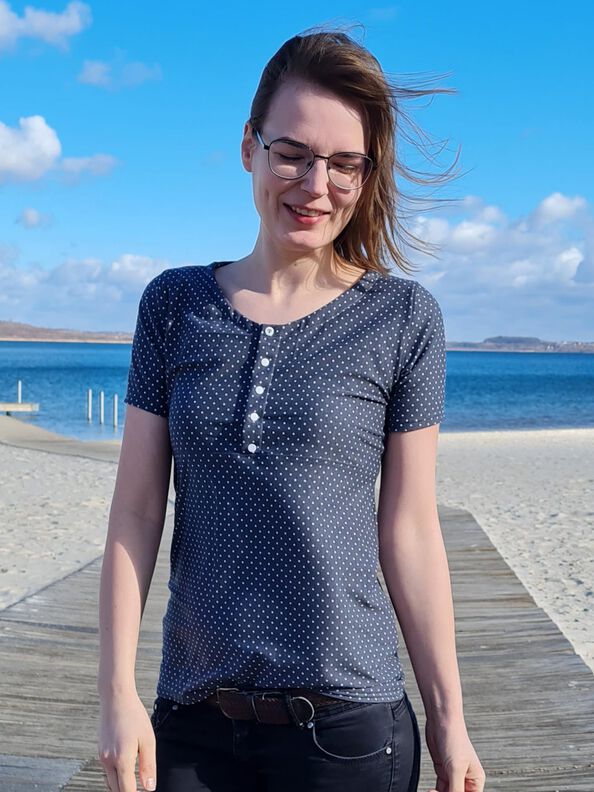 Emmas All- in- one Shirt image number 10