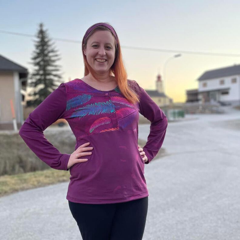 Emmas All- in- one Shirt image number 2