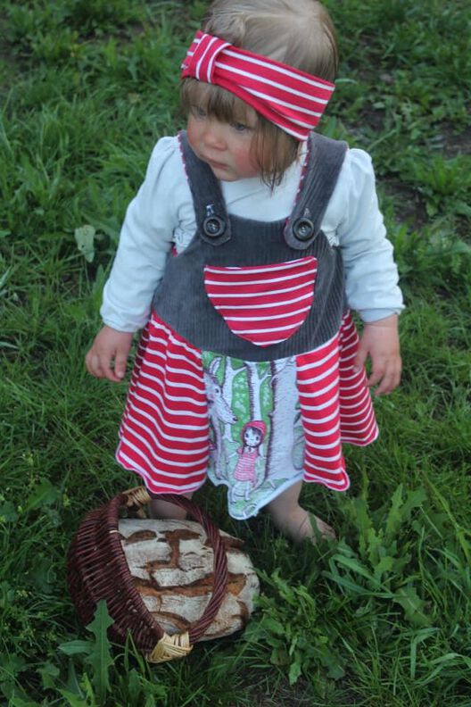 Emmas Latzkleid image number 2